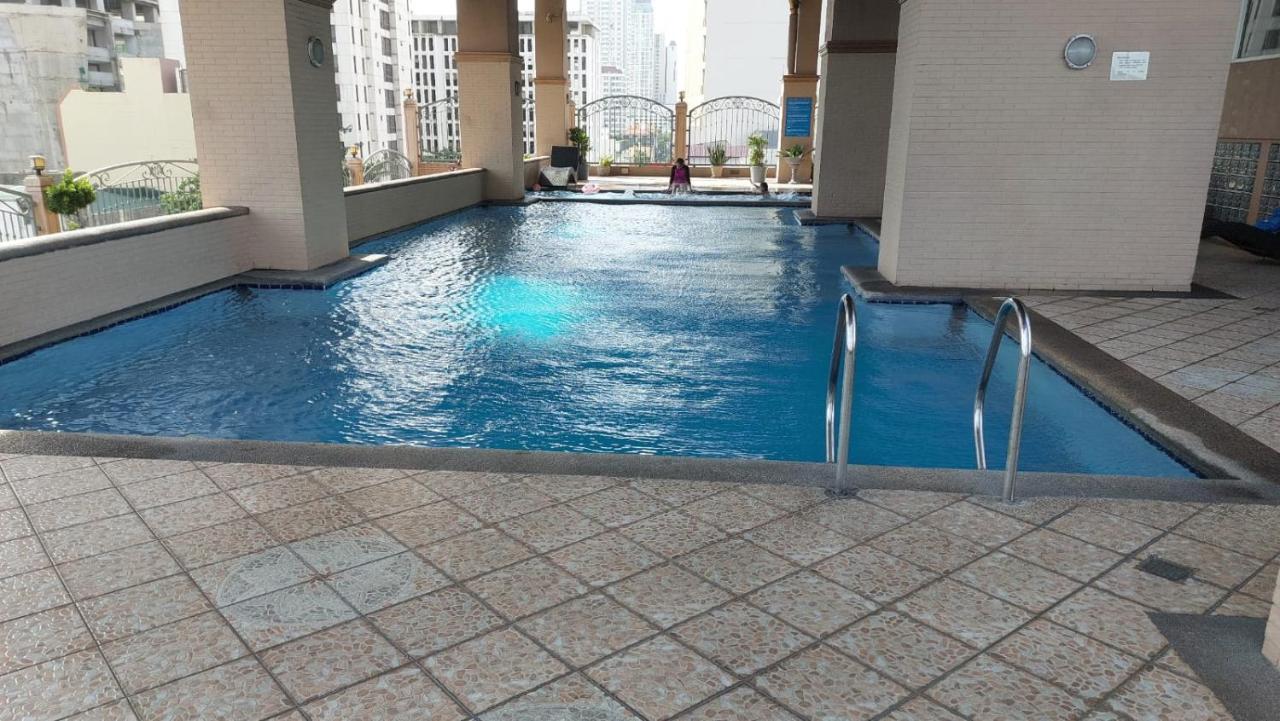Hospital Ng Front Delux Le Mirage De Malate Aparthotel *
